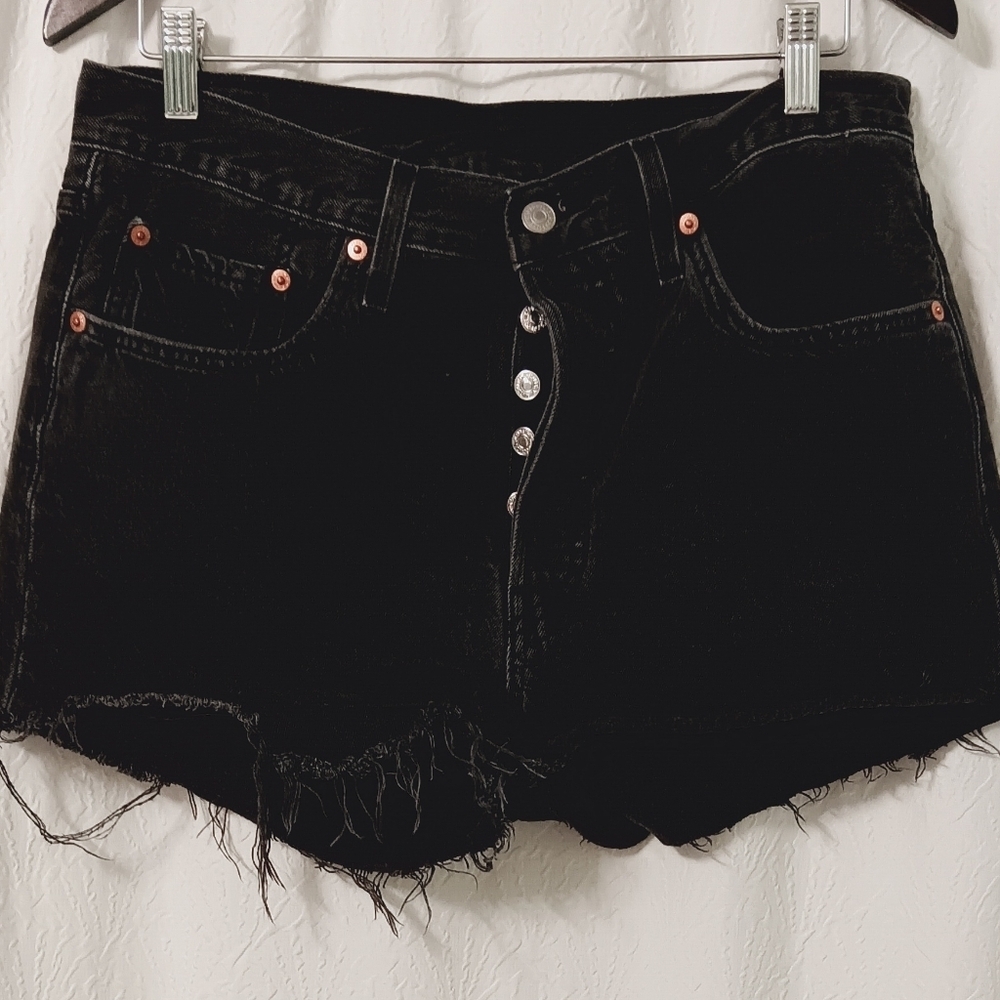 Levis 501 High Rise  cut off Button Fly  Shorts Size L/31